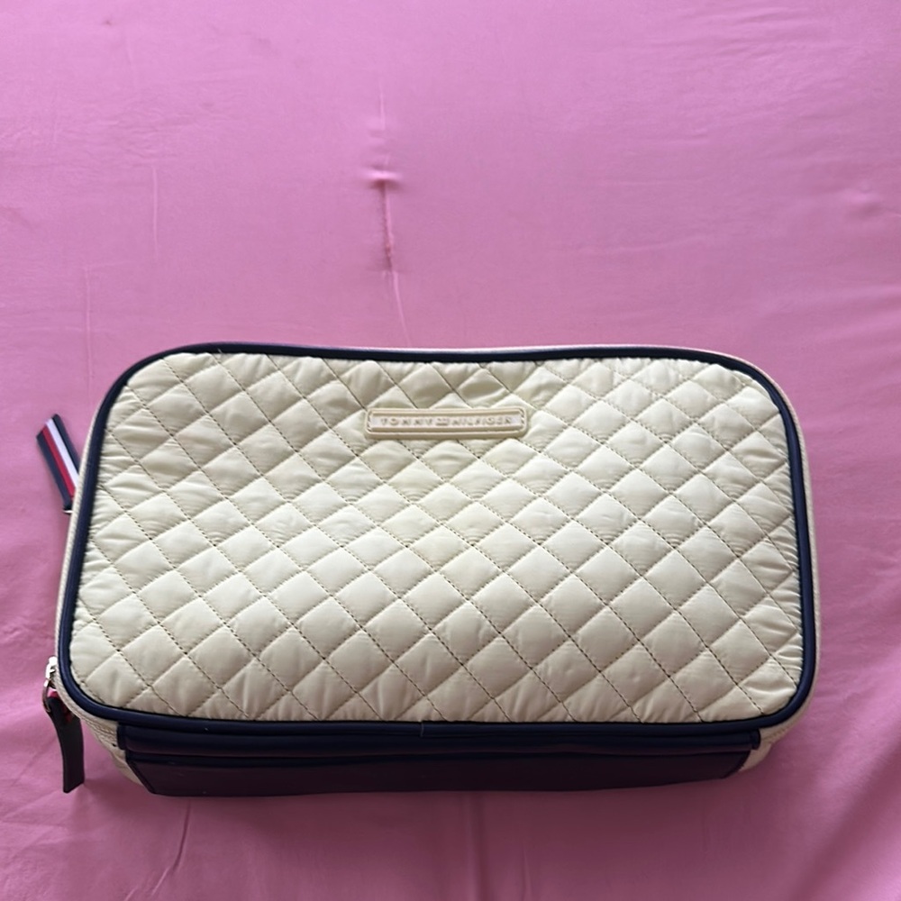 Tommy Hilfiger Quilted Cream and Black Travel Bag